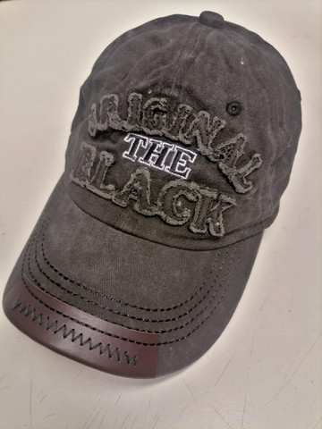 Bolack cap
