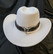 Valkoinen cowboy hattu