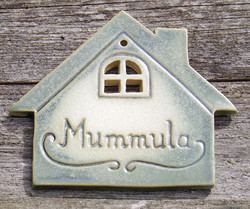 Kyltti mummola, mummula, mummila