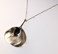 Vintage silver necklace Onion