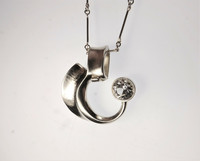 A stunning modernist silver necklace
