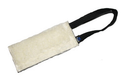 Lampaannahkapatukka taskulla