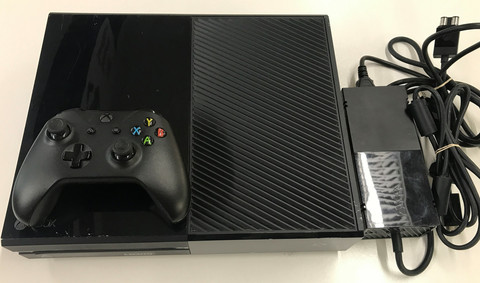 Xbox One 500Gb konsoli