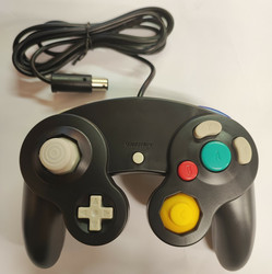 Nintendo Gamecube musta tarvikeohjain