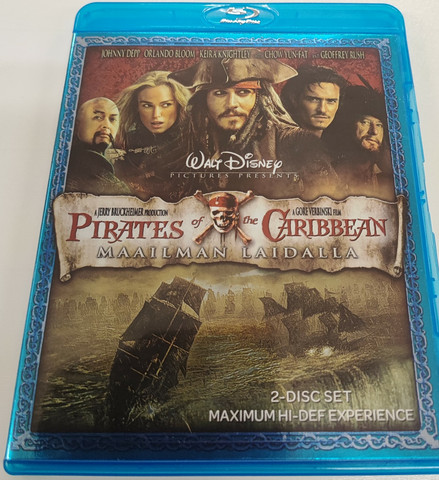 The Pirates of the Caribbean - Maailman Laidalla (Blu-ray)