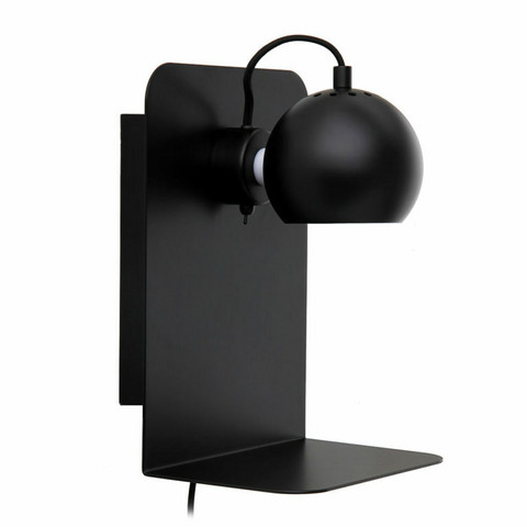 Seinävalasin Ball USB-laturilla