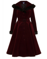 Viininpunainen samettinen, kellohelmainen takki