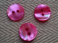 Helmiäinen nappi, 11 mm