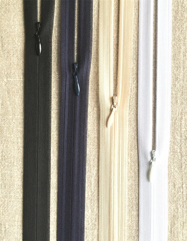 Piilovetoketju 45 cm, 12 väriä