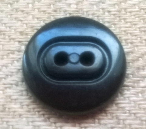 Musta puseronnappi, 14 mm