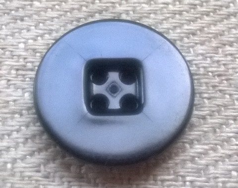Musta takinnappi, 17 mm