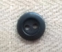 Musta paidannappi, 10 mm