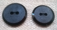 Musta perusnappi, 23 mm