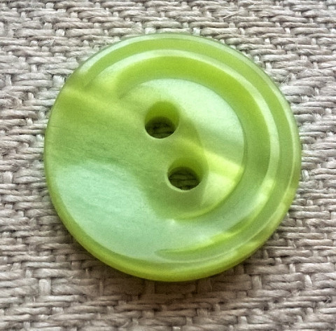 Limenvihreä nappi, 16 mm