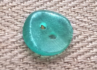 Vihertävänturkoosi läpinäkyvä nappi 12 mm