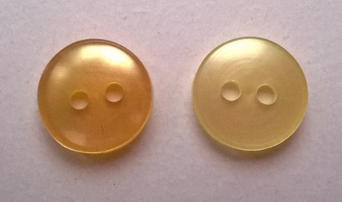 Keltainen paidannappi pieni, 11 mm