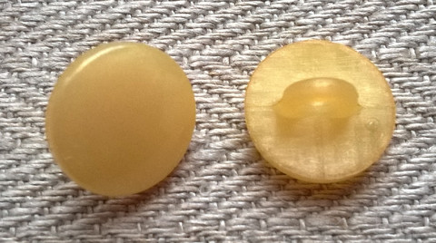 Keltainen kantanappi pieni, 12 mm