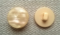 Persikka kantanappi, 17 mm