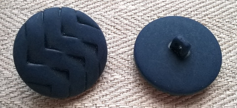 Sininen takinnappi, 24 mm