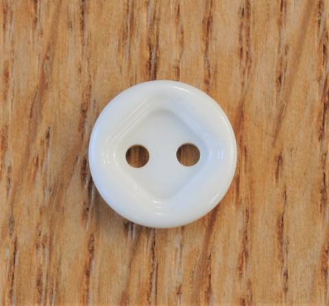 Valkoinen paidannappi, 11 mm
