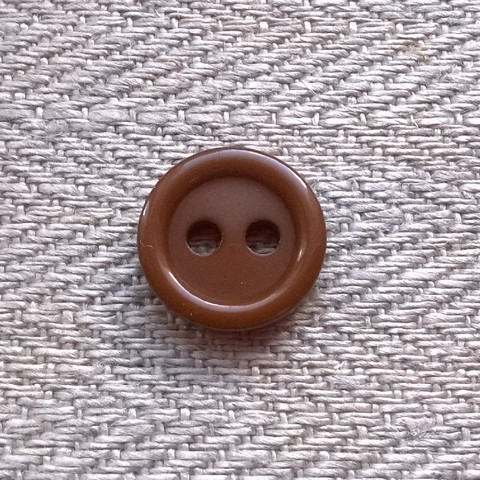 Toffeenruskea paidannappi, 12 mm