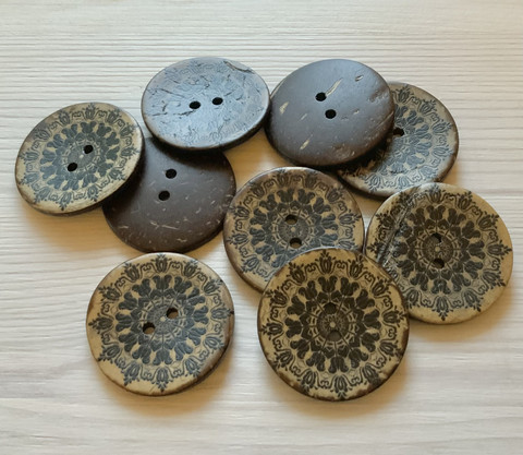 Kuviollinen kookosnappi, 30mm