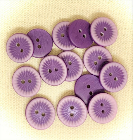 Violetti nappi vaaleammalla reunuksella, 15 mm