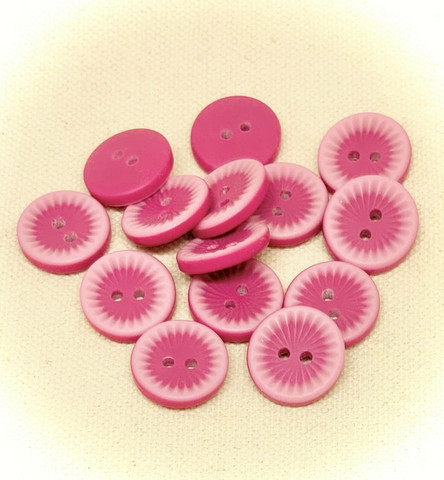 Pinkki nappi vaaleammalla reunuksella, 15 mm