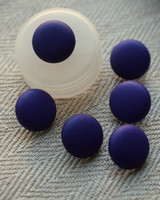 Lila kantanappi, 13 mm