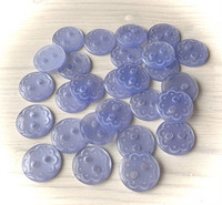 Vaaleanvioletti koristereunainen nappi, 12 mm
