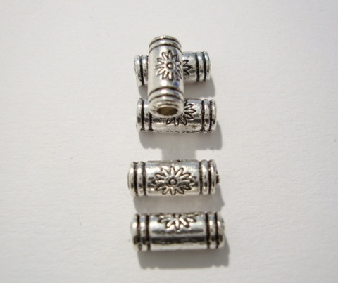 Metallihelmi kukkakuvio putki 10,5x4 mm