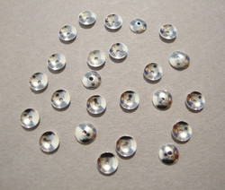 Helmihattu hopeanvärinen sileä 4 mm (30 kpl/pss)