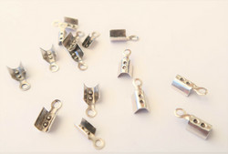 Nauhanpää hopeoitu 2  mm nauhalle 8 x 3 mm (10 kpl/pss)