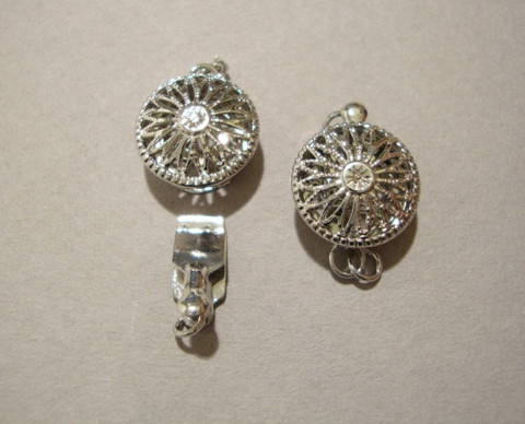 Laatikkolukko platinanvärinen pyöreä  16 x 12 mm (2 kpl/pss)
