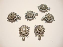 Laatikkolukko platinanvärinen strasseilla pyöreä 21 x 14 mm
