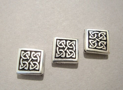 TierraCast Metallihelmi Celtic hopeoitu 10 x 10 mm