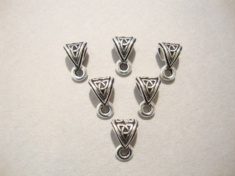 TierraCast Riipuspidike hopeoitu 10 x 5 mm Celtic