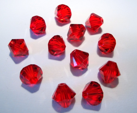 Swarovski kristallihelmi punainen Light Siam 8 mm (4/pss)