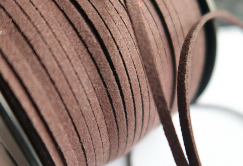 Mokkanauha (faux suede) tumma ruskea/kahvinruskea 3 x 1,4 mm (m-erä 5 m)