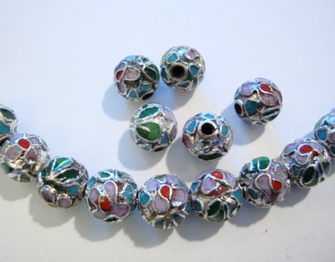 Cloisonne-helmi hopea/monisävy pyöreä 8 mm (5 kpl/pss)