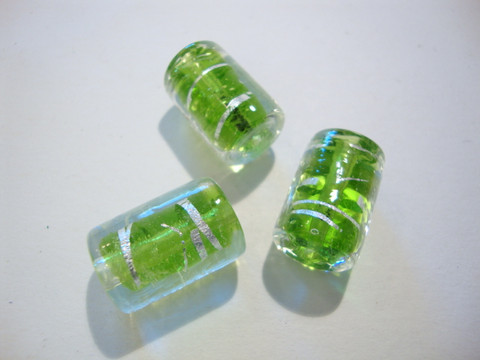Folio lasihelmi vaalea vihreä / hopea tynnyri 16 x 10 mm (2/pss)