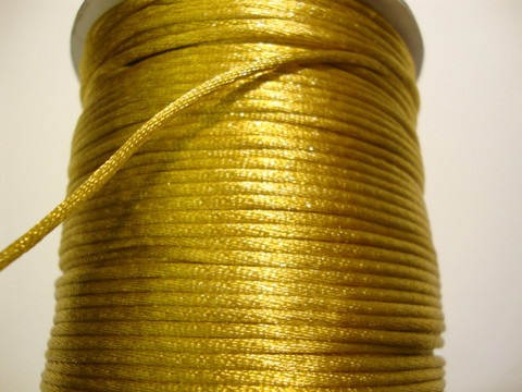 Satiininauha kulta 2 mm (m-erä 2 m)