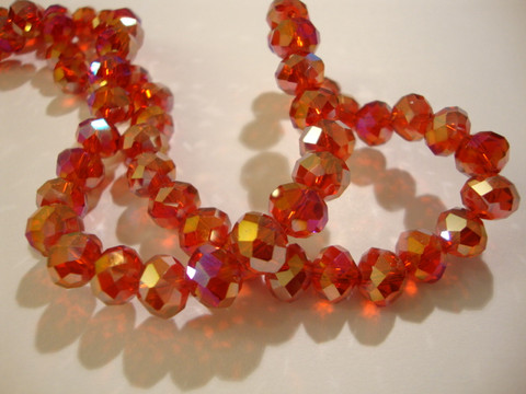 Kristallihelmi punainen (Light Siam) AB rondelli 6 x 8 mm (20/pss)
