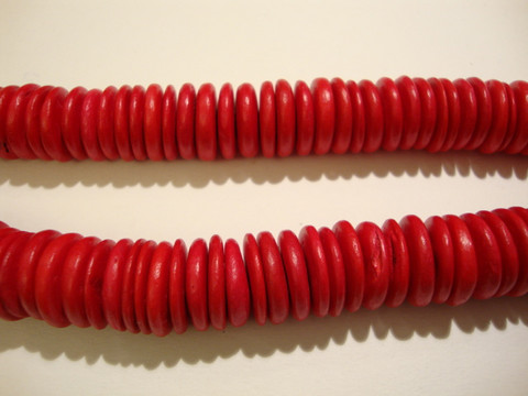 Kookos donitsi kirkas punainen 15 mm, paksuus n. 2-4 mm (20 g/pss)