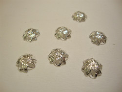 Helmihattu lehtikuvio hopeoitu  10 mm (20 kpl/pss)