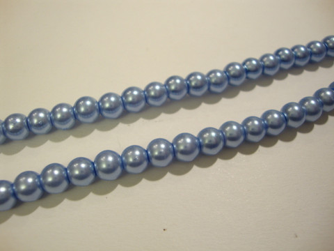 Helmiäislasihelmi vaalea sininen (Baby Blue) 6 mm (n.36/nauha)