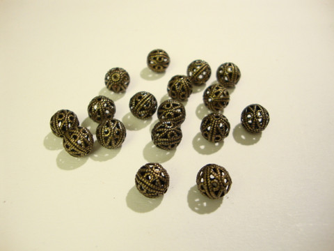 Filigraanihelmi pronssinvärinen pyöreä 8 mm (20 kpl/pss)