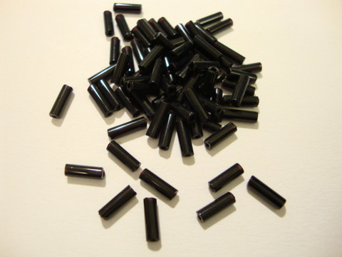 Tsekkiläinen putkihelmi musta 6 mm (20 g/pss)