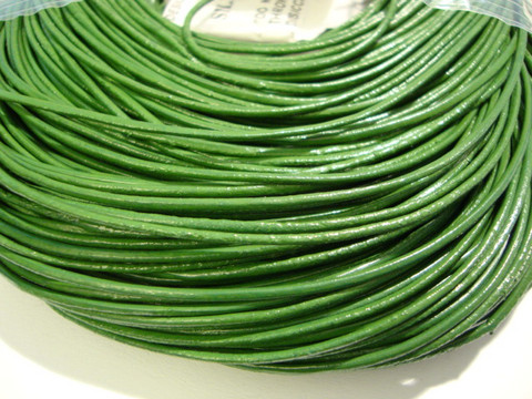 Nahkanauha pyöreä vihreä 1.5 mm (myyntierä 1 m.)