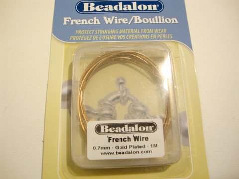 Beadalon koruspiraali eli French Wire kullattu, sisämitta 0,7 mm (1 m/pakk.)